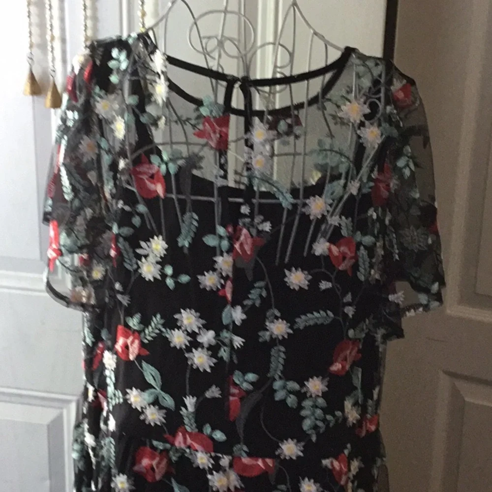 Lane Bryant Black and Pink Flutter Sleeve Midi Sundress - Picture 4 of 4